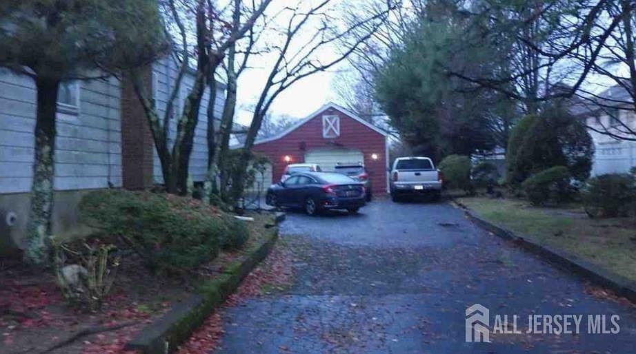 517 Grove Ave - Photo 5 of 5