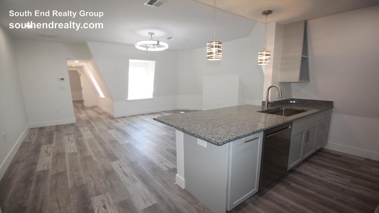 525 E Broadway #3 - Photo 5 of 22