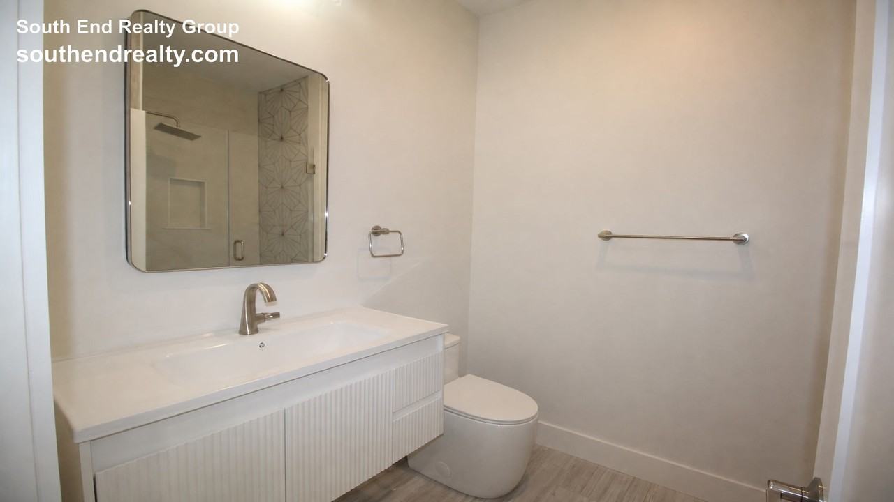 525 E Broadway #1 - Photo 6 of 18