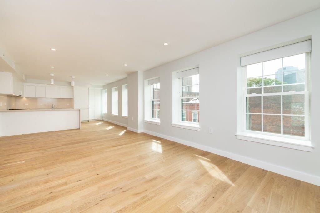 22 Fleet St #14D - Photo 2 of 8