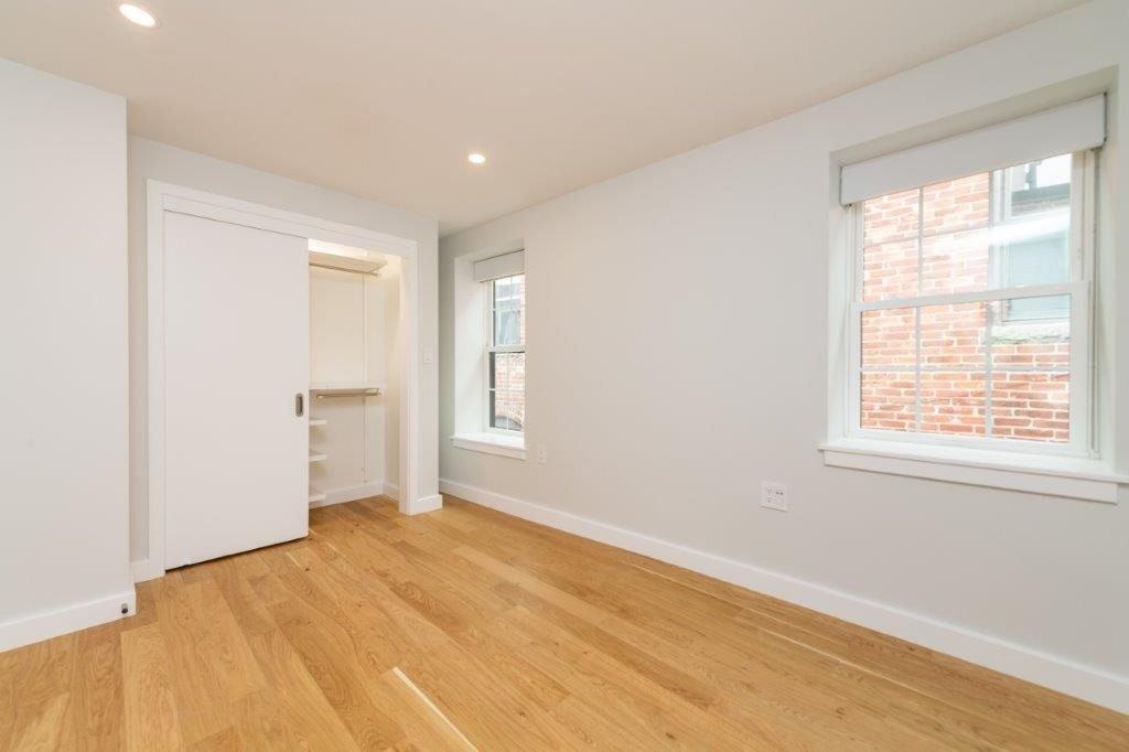 22 Fleet St #14D - Photo 4 of 8