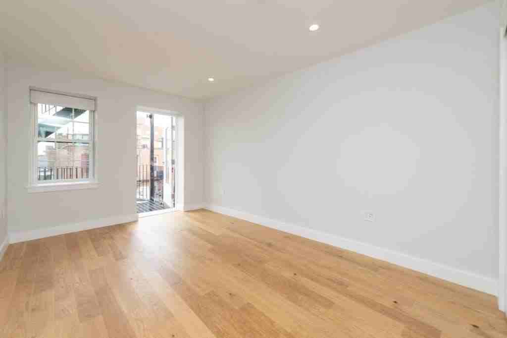 22 Fleet St #14D - Photo 5 of 8