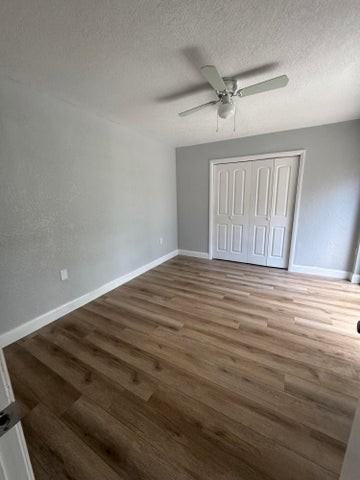 6905 69th Way - Photo 6 of 7