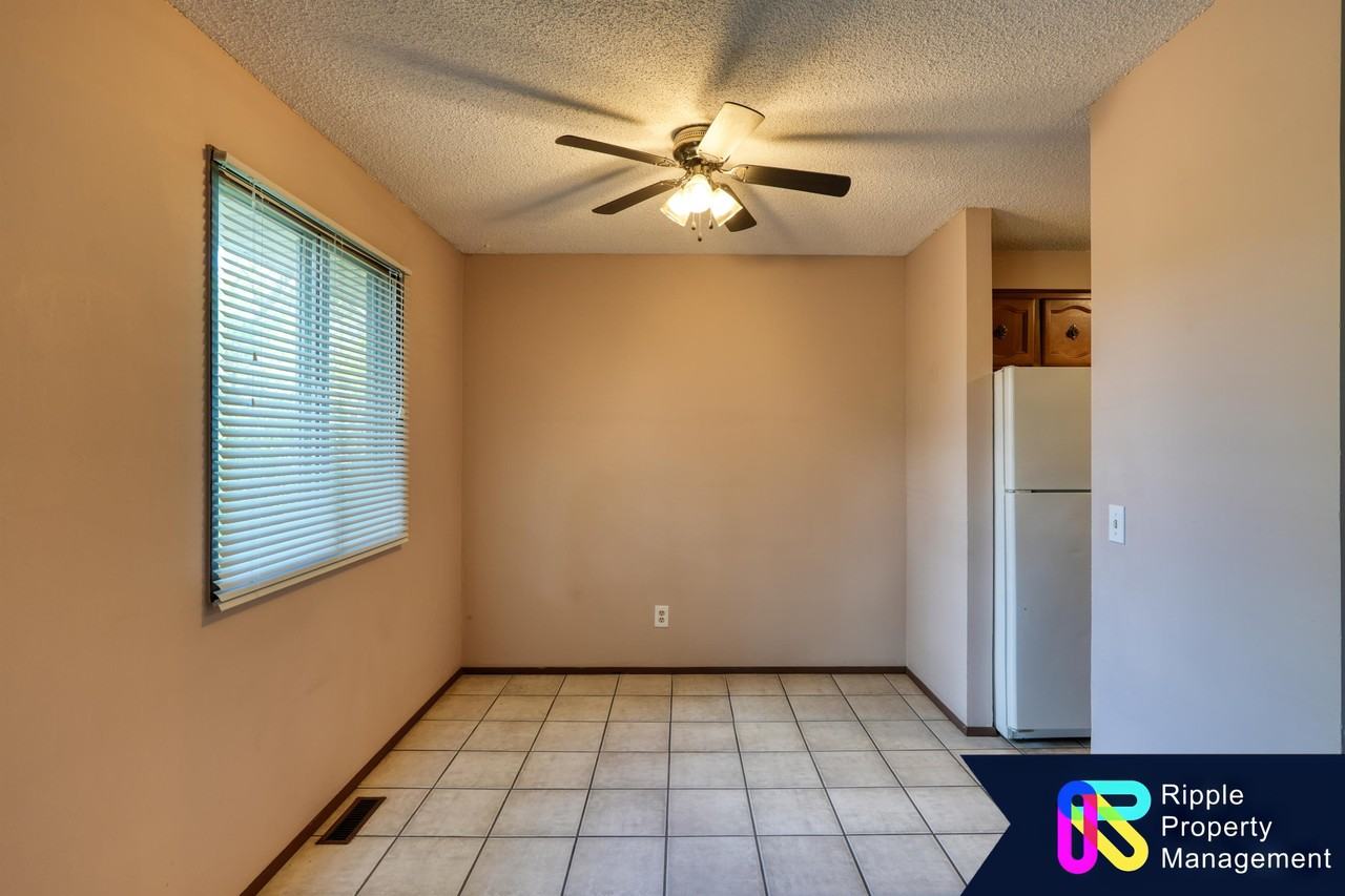 7712 Bowness Rd Nw Unit C - Photo 5 of 15