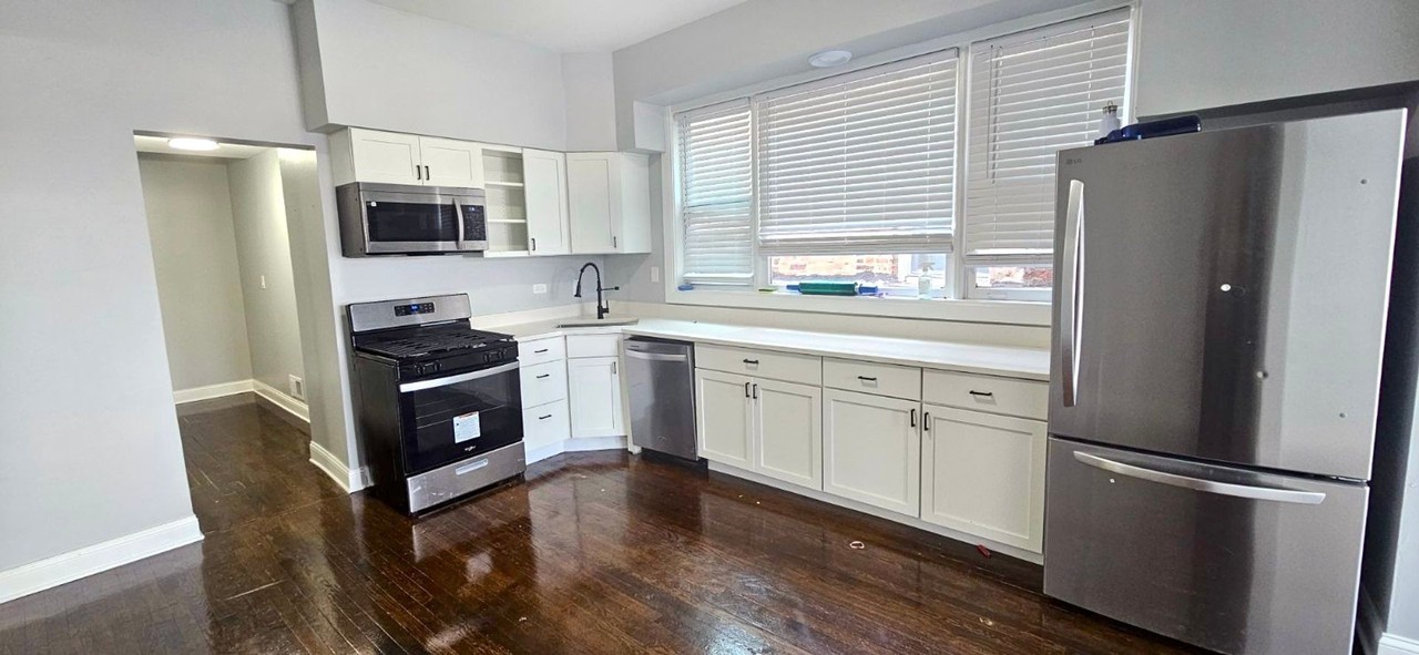 396266 W Grand Ave #3962-2F - Photo 3 of 11