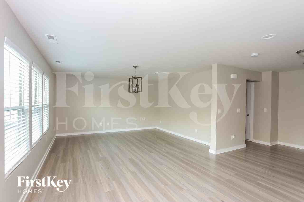 130 Beam Dr - Photo 5 of 15