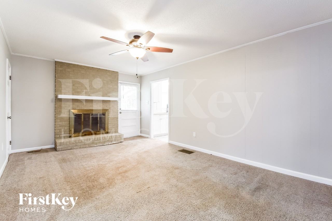 75 Winnview Dr - Photo 4 of 16