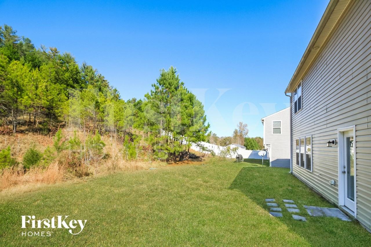 2584 Crosland Hill Dr - Photo 2 of 2