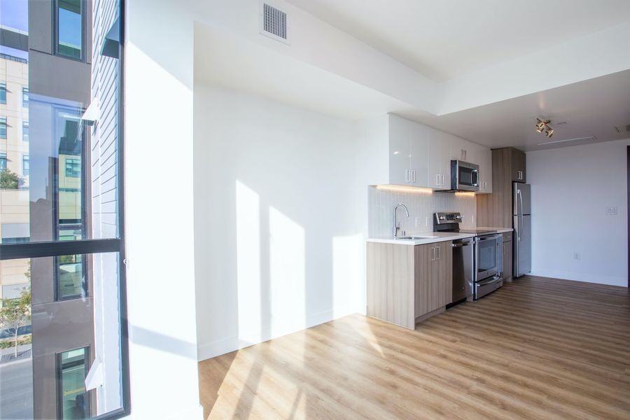 601 Tennessee Street - Photo 2 of 12