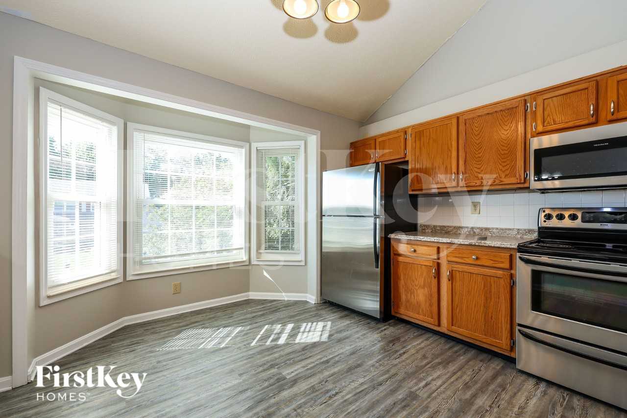 7386 Sterling Springs Way - Photo 3 of 16