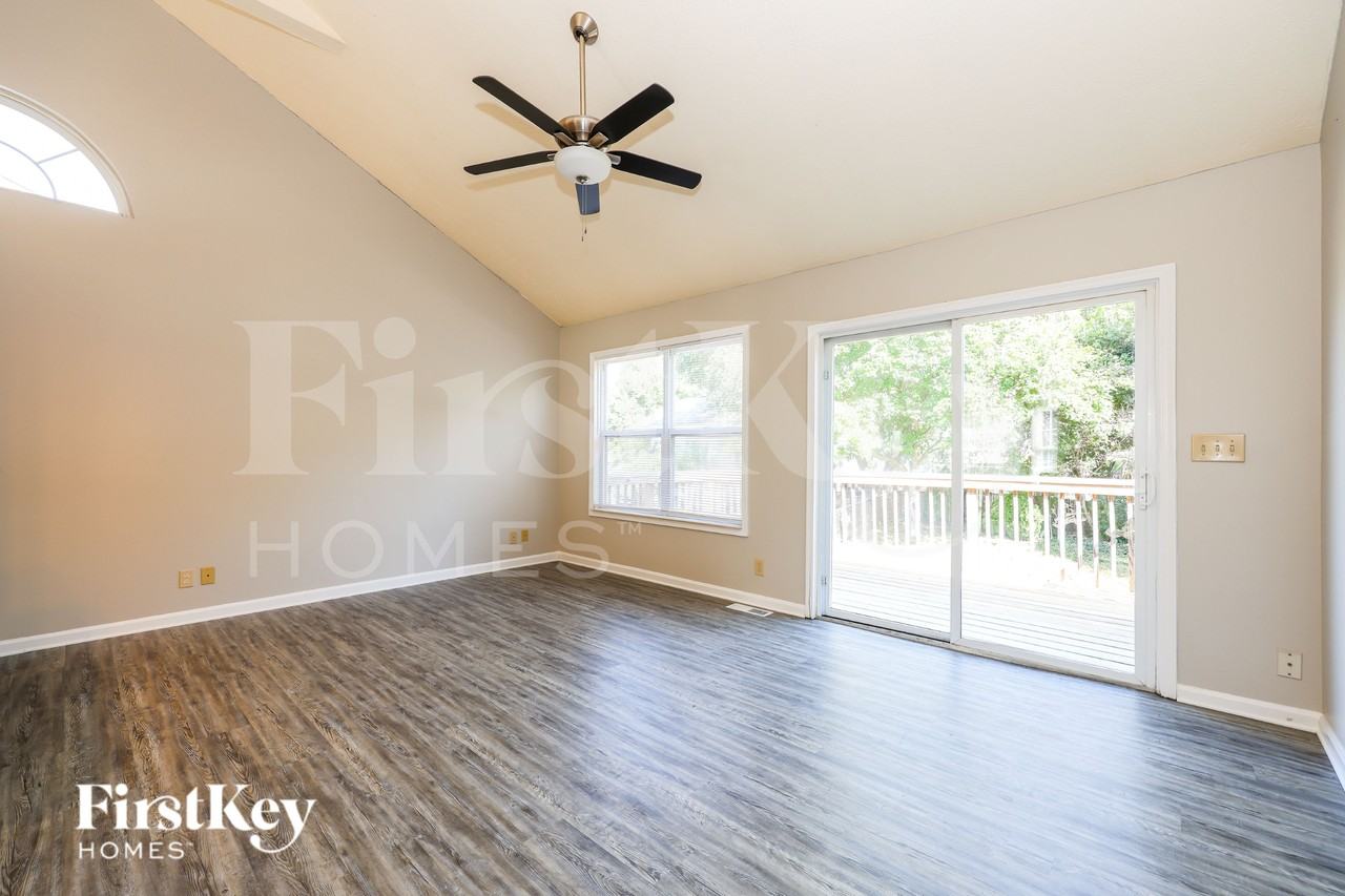 7386 Sterling Springs Way - Photo 6 of 16