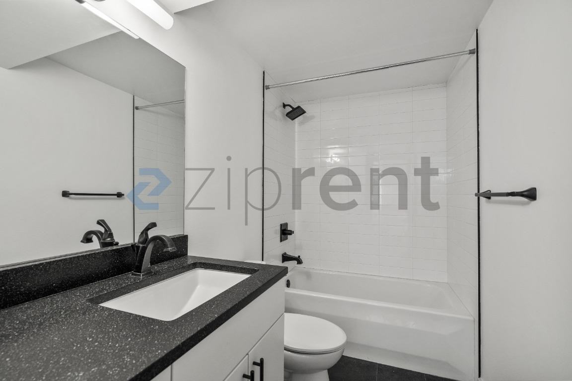 5435 Kensington Pl N - Photo 7 of 19