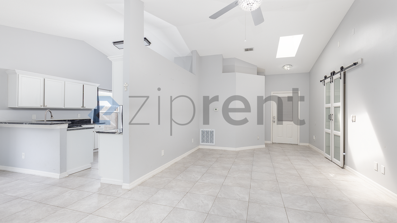 151 Seneca Point Trl - Photo 4 of 21