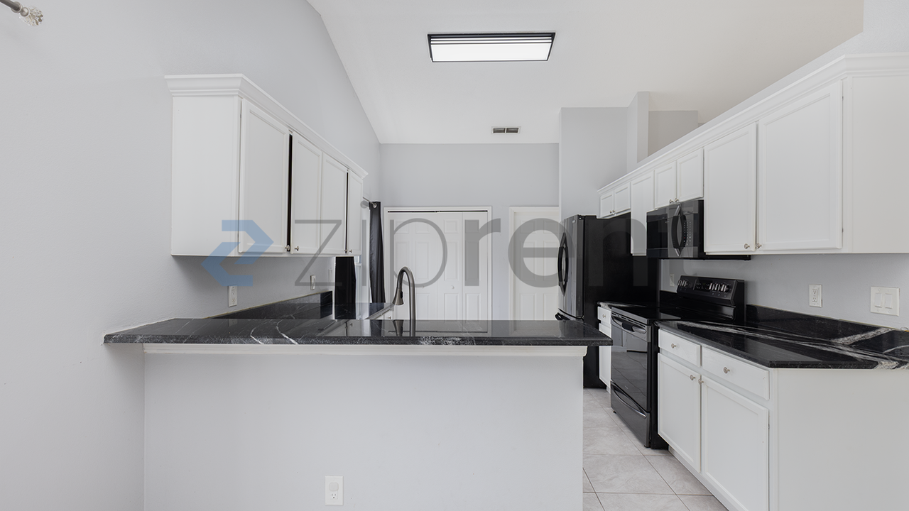 151 Seneca Point Trl - Photo 7 of 21