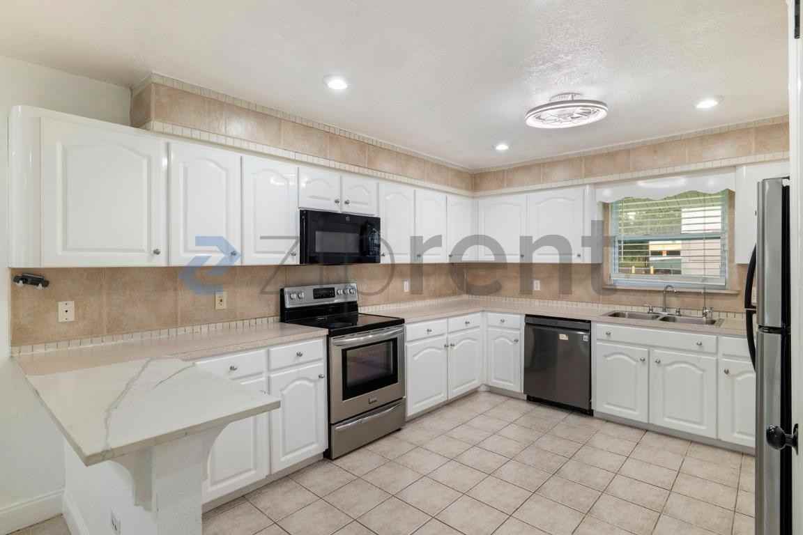 4894 Old Tampa Hwy - Photo 7 of 28