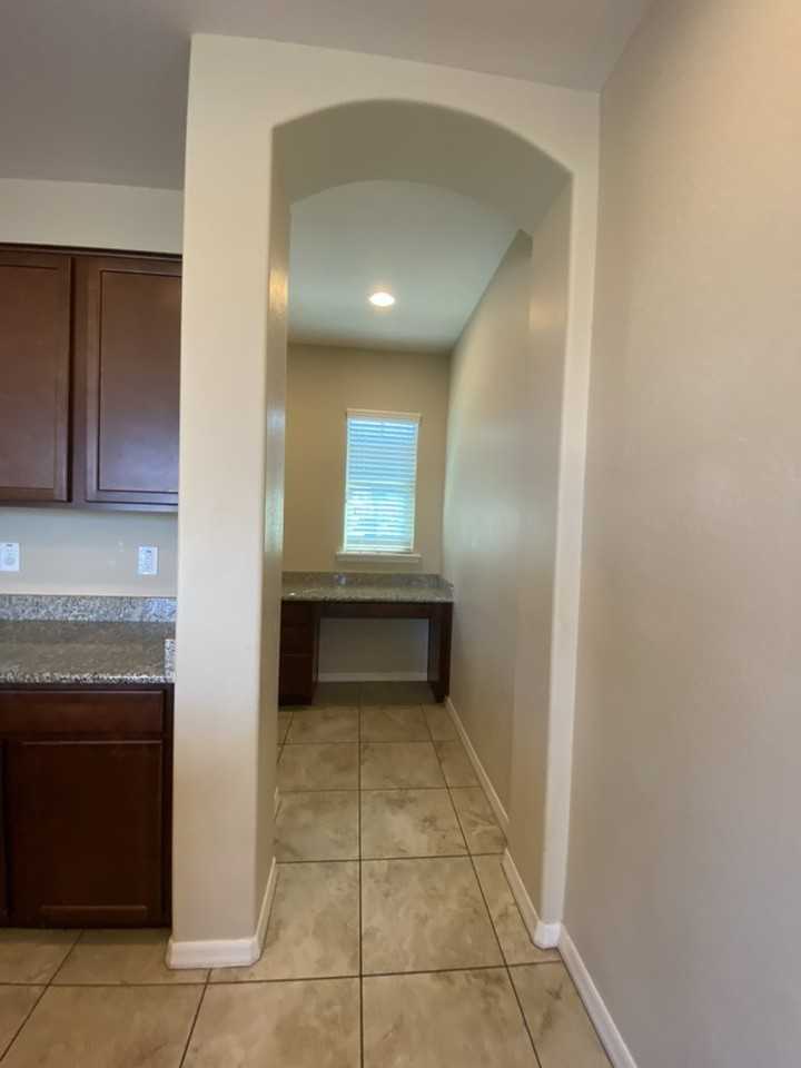 3726 E Angstead Dr - Photo 4 of 50