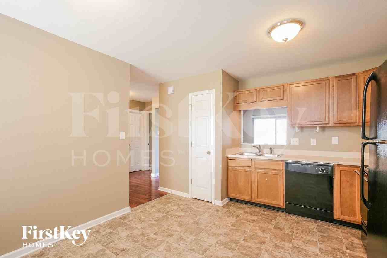 288 Pixy Ct - Photo 6 of 15