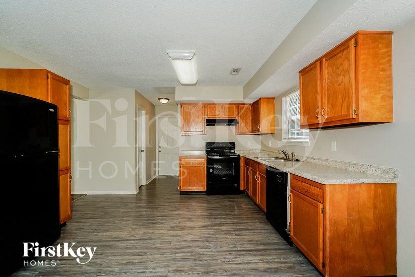 2685 Creekstone Ct - Photo 5 of 15