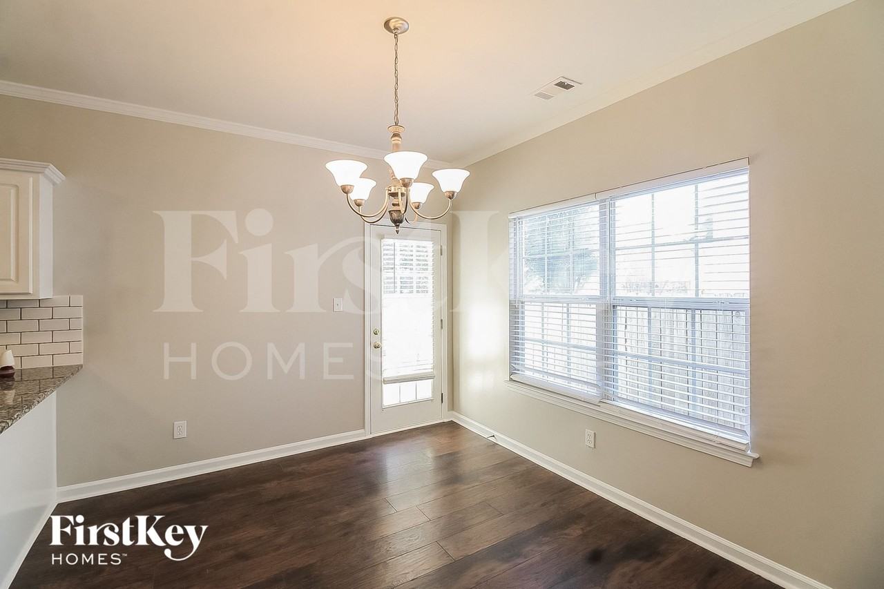 155 Prescott Ct - Photo 5 of 15