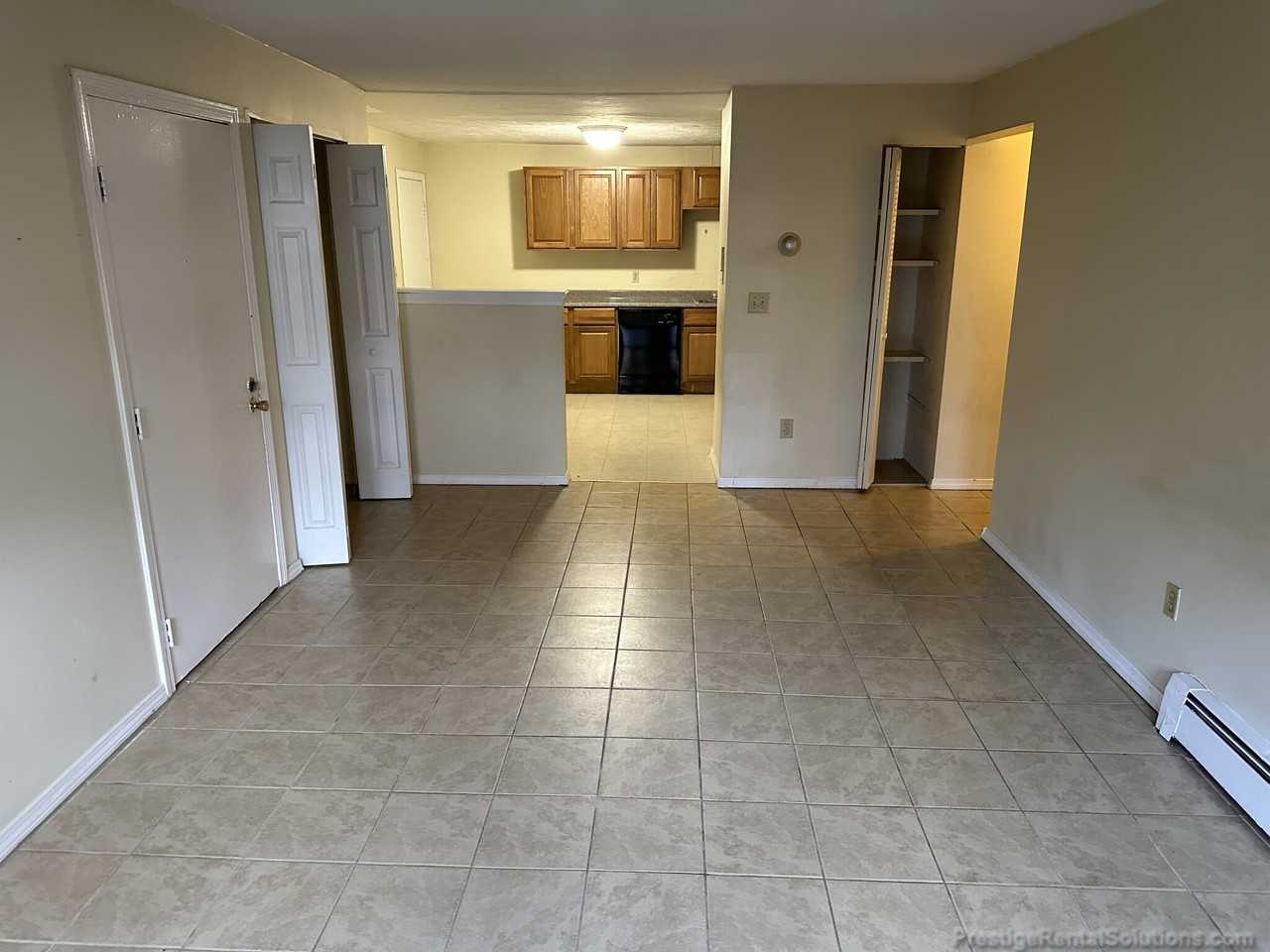 73B Manchester St #3 - Photo 4 of 15