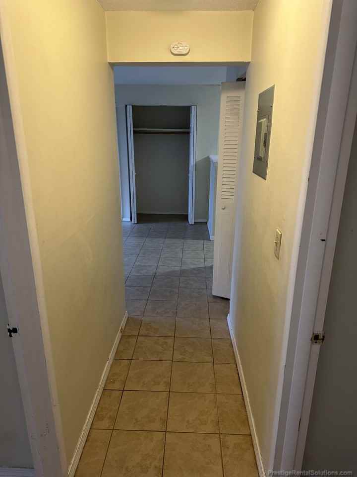 73B Manchester St #3 - Photo 5 of 15