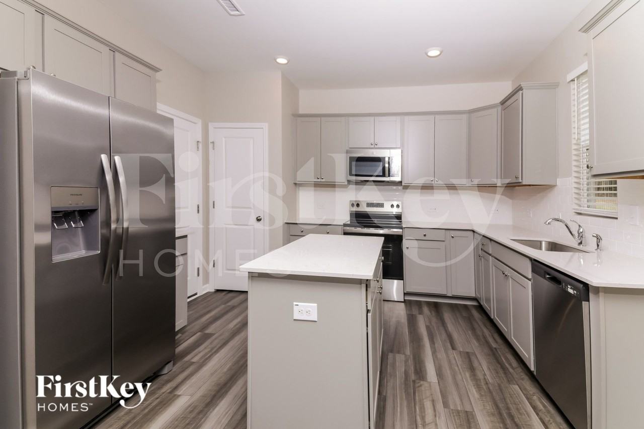 559 Barnes Landing Dr - Photo 6 of 19