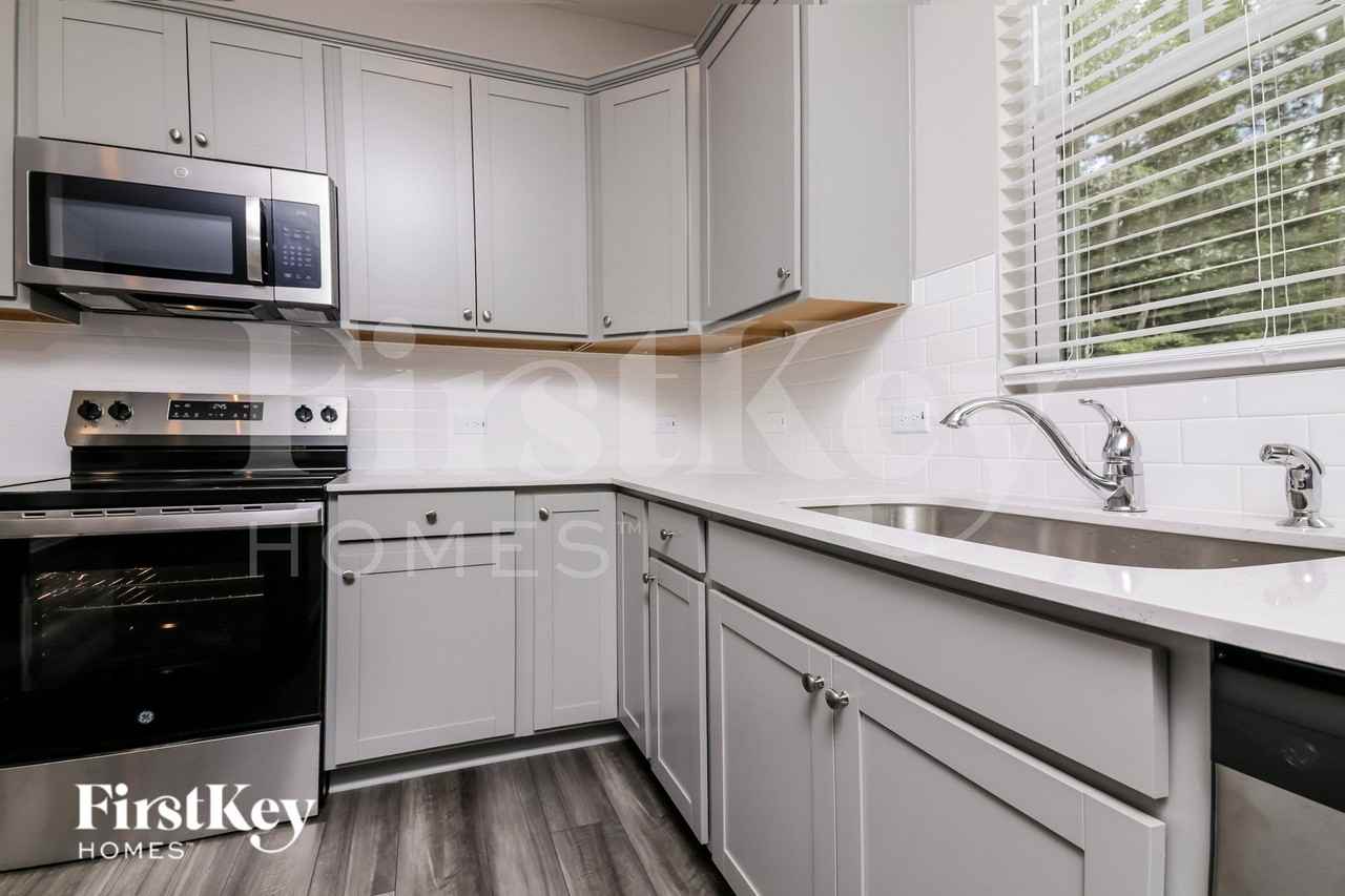 559 Barnes Landing Dr - Photo 7 of 19