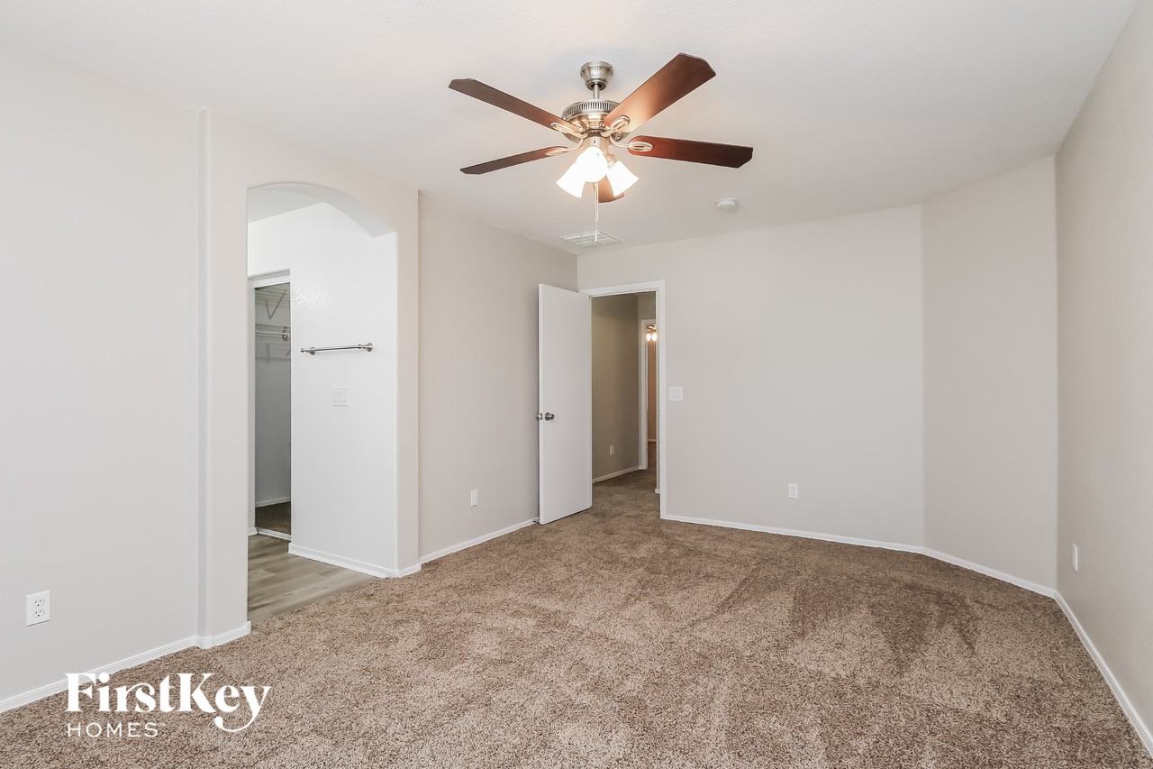 40556 N Domiano St - Photo 7 of 15