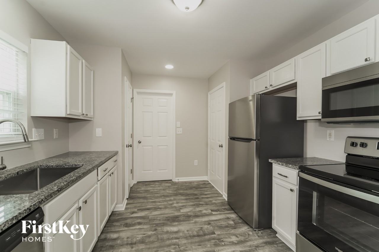 198 Fairmont Cir - Photo 6 of 15