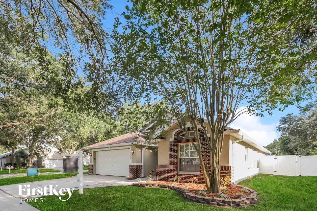 9402 Council Rock Ct - Photo 2 of 15