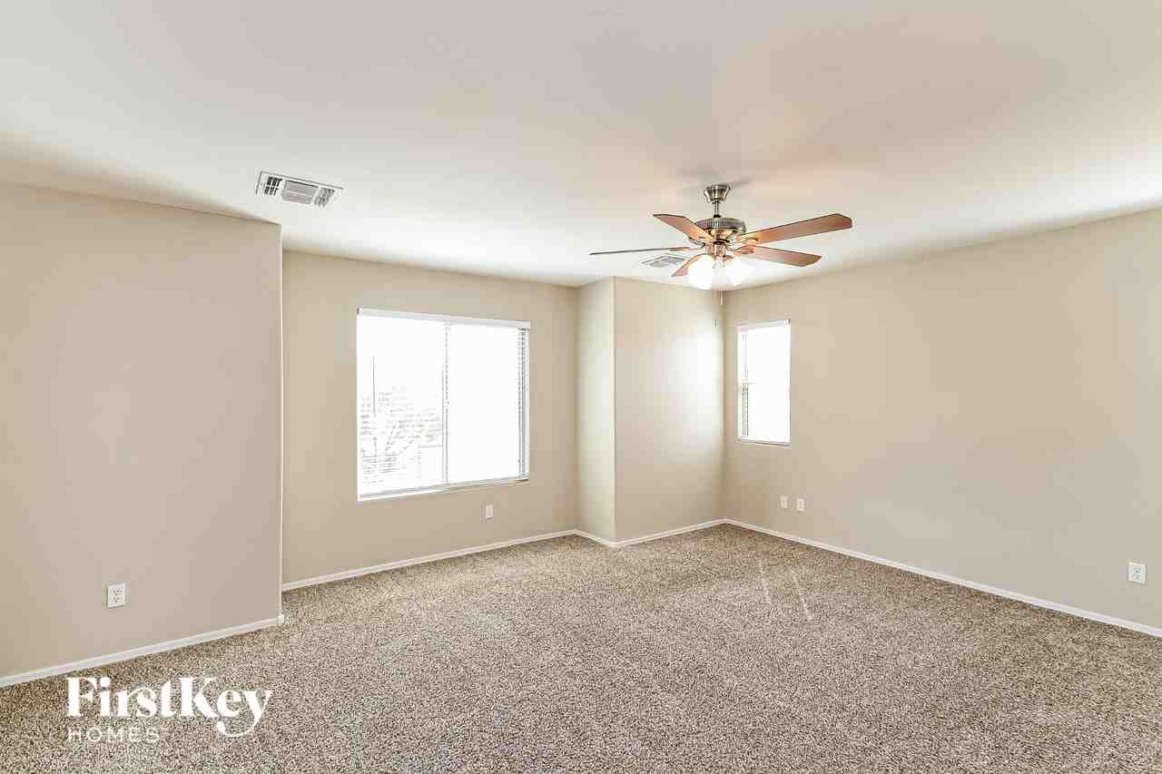 900 W Broadway Ave - Photo 7 of 16