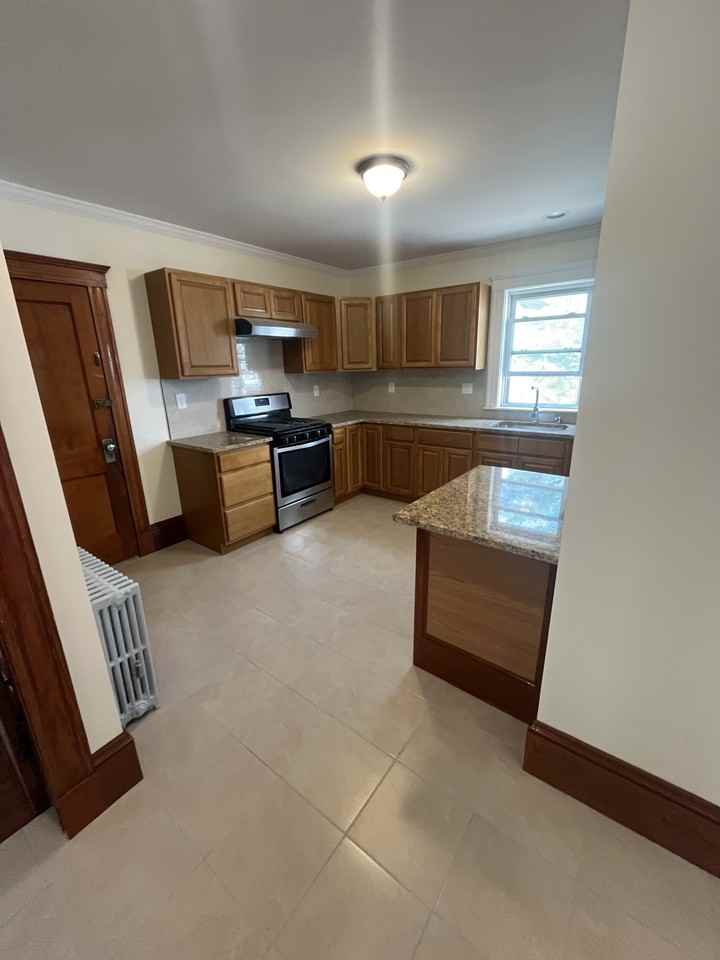 72 Fulton Street - Photo 6 of 11