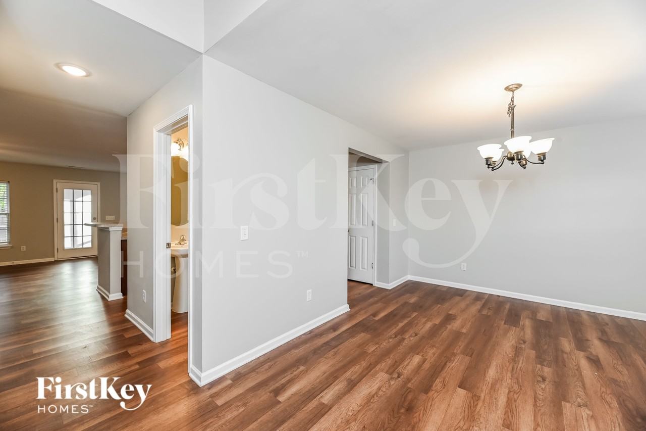 329 Deep River Rd - Photo 5 of 16
