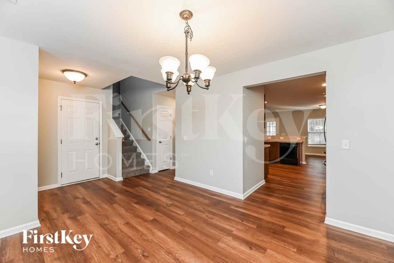 329 Deep River Rd - Photo 6 of 16