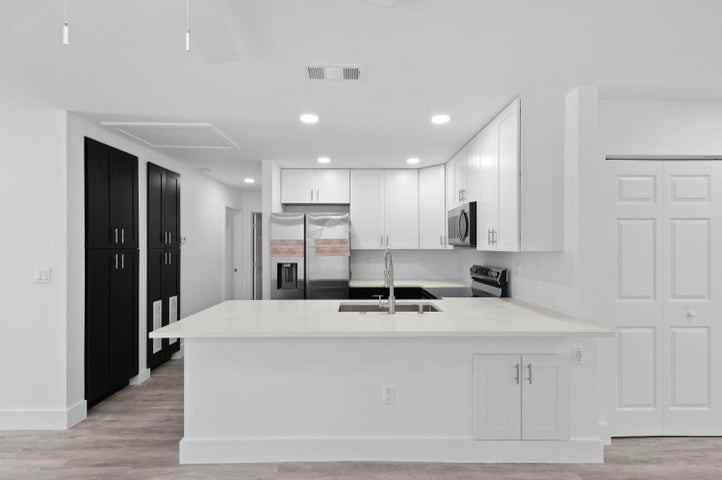 720 McIntosh Street - Photo 4 of 8
