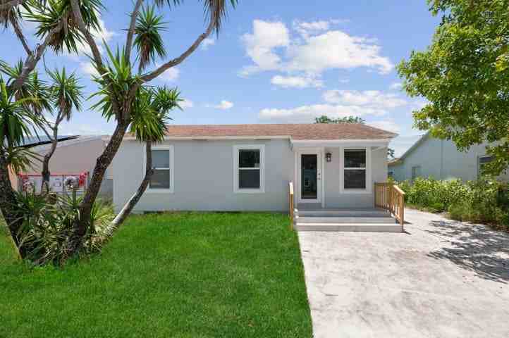 720 McIntosh Street - Photo 2 of 8