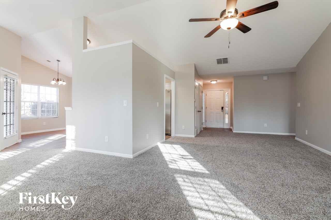 1698 Fort Connors Way - Photo 3 of 15