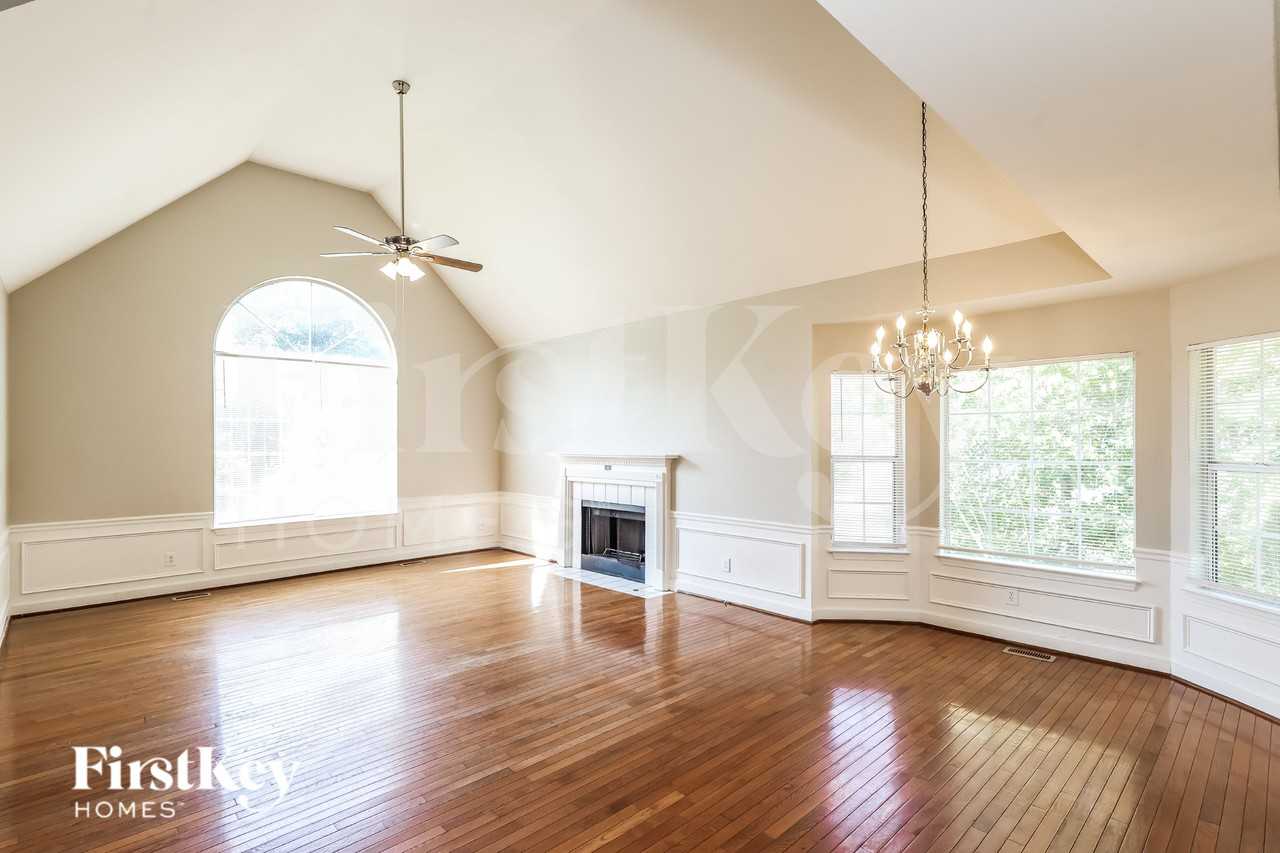 9240 Charlton Pl - Photo 3 of 16