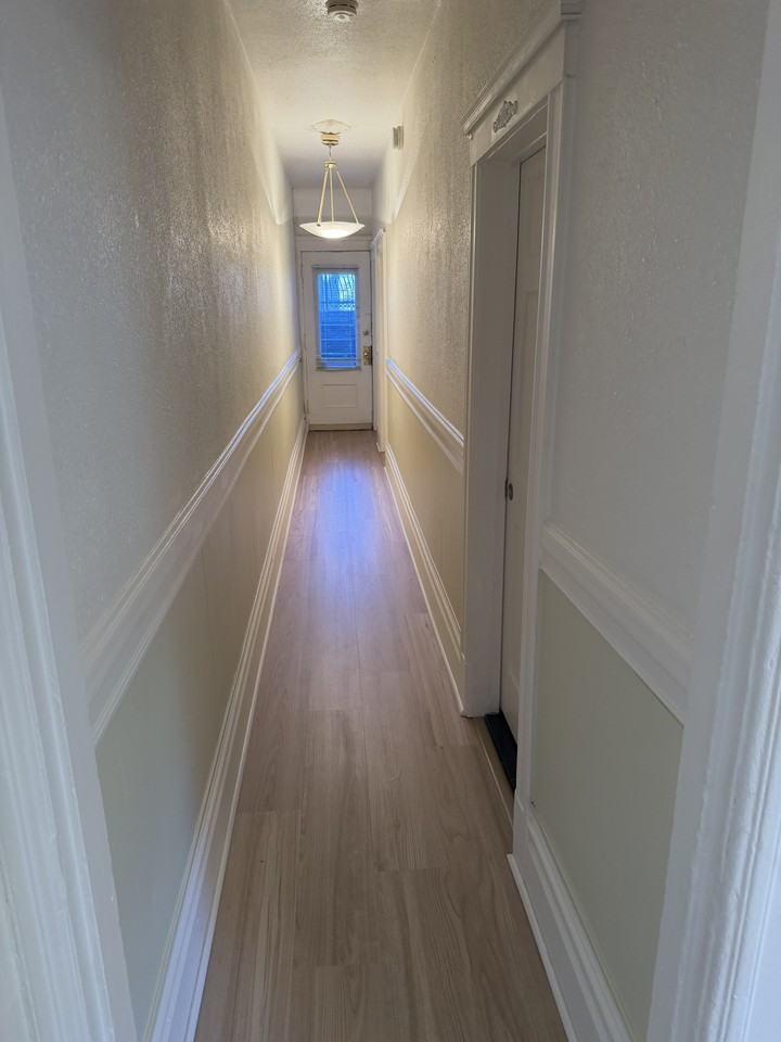 285 30th St #285 - Photo 3 of 13