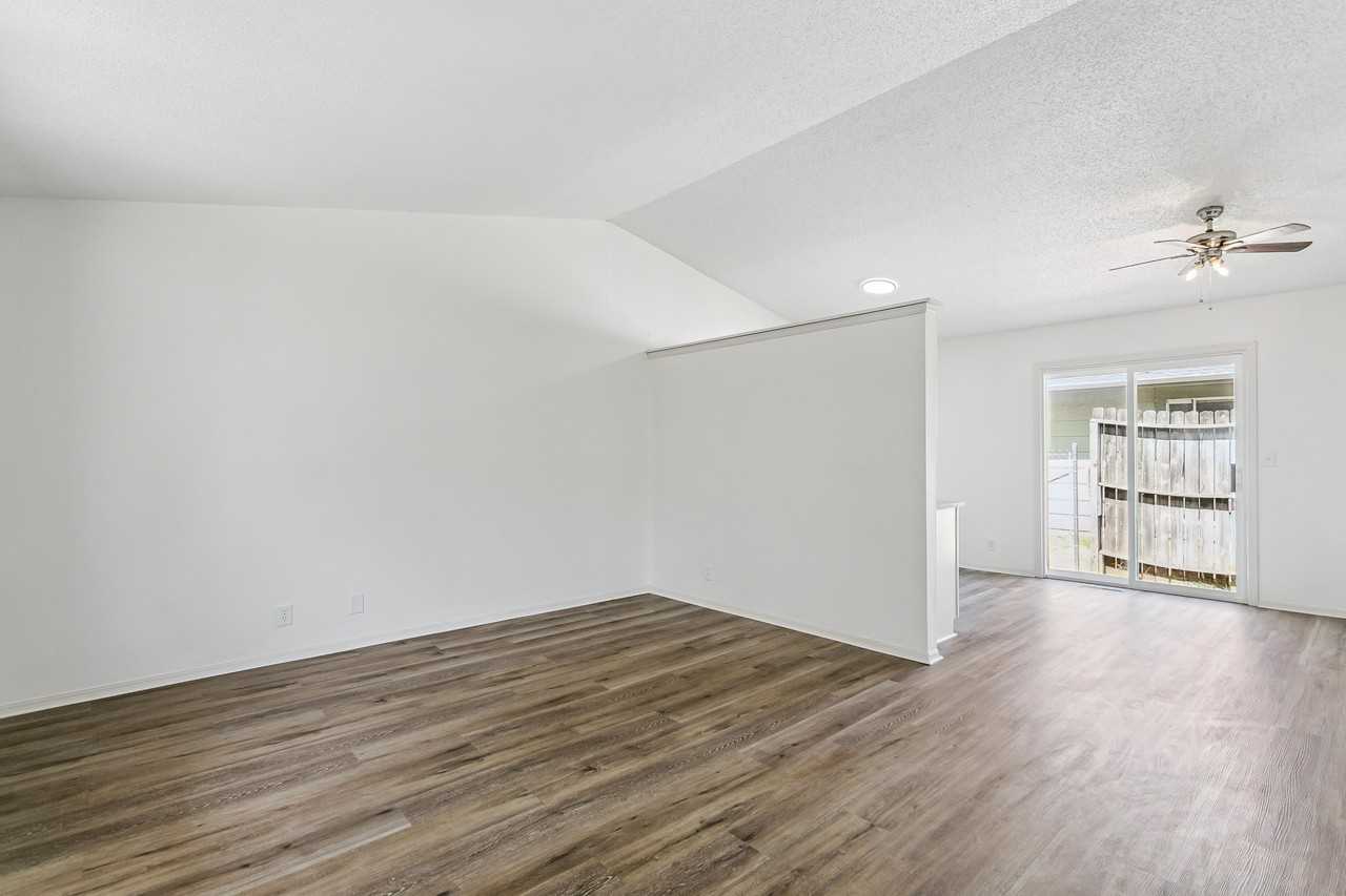 4319 S Elizabeth Ave #1 - Photo 4 of 15