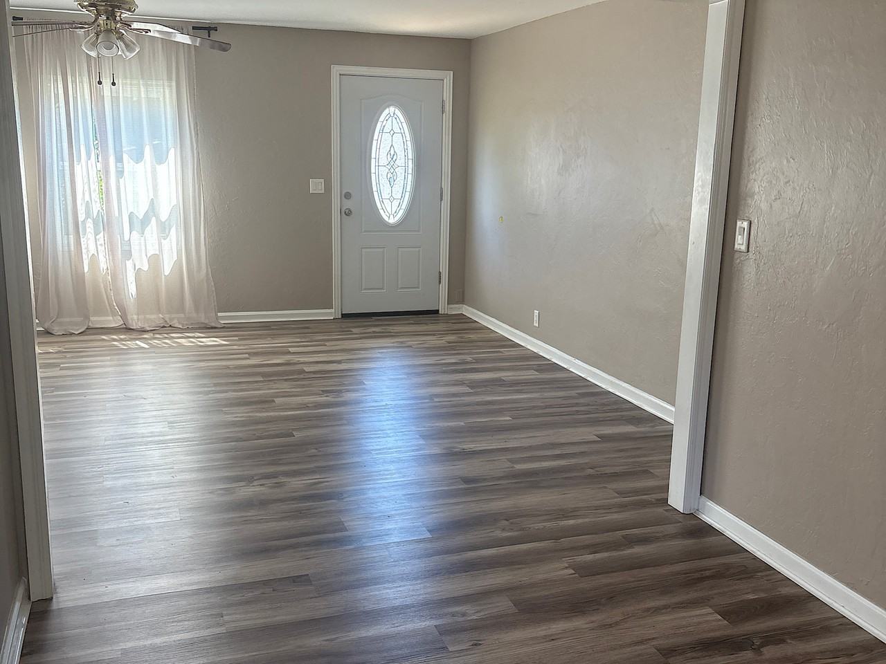 828 E 5th St #NA - Photo 3 of 22