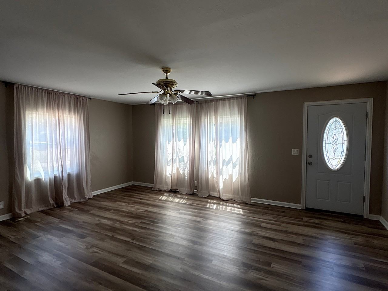 828 E 5th St #NA - Photo 4 of 22