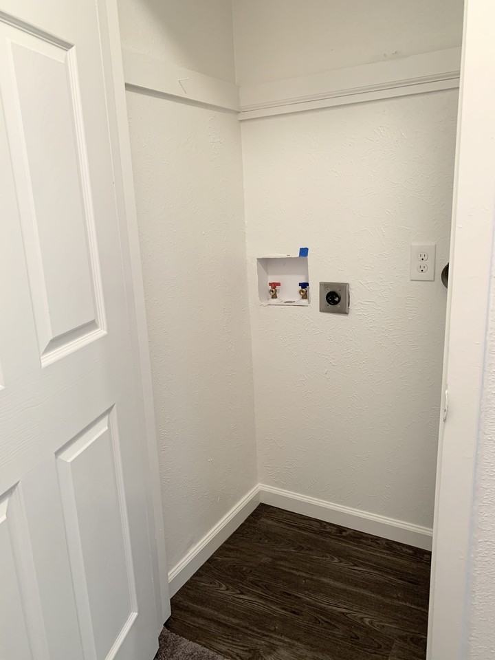 4002 Esters Rd #4002 - Photo 7 of 18