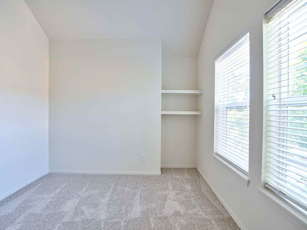 17072 Sw Rockridge Ct #1 - Photo 4 of 19