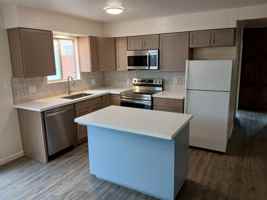 featured image of 340 N 3rd St #B