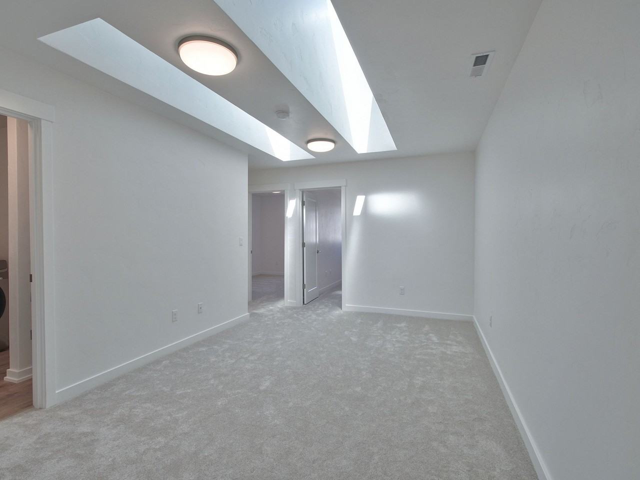 5617 Se Logan Ln #NA - Photo 4 of 18
