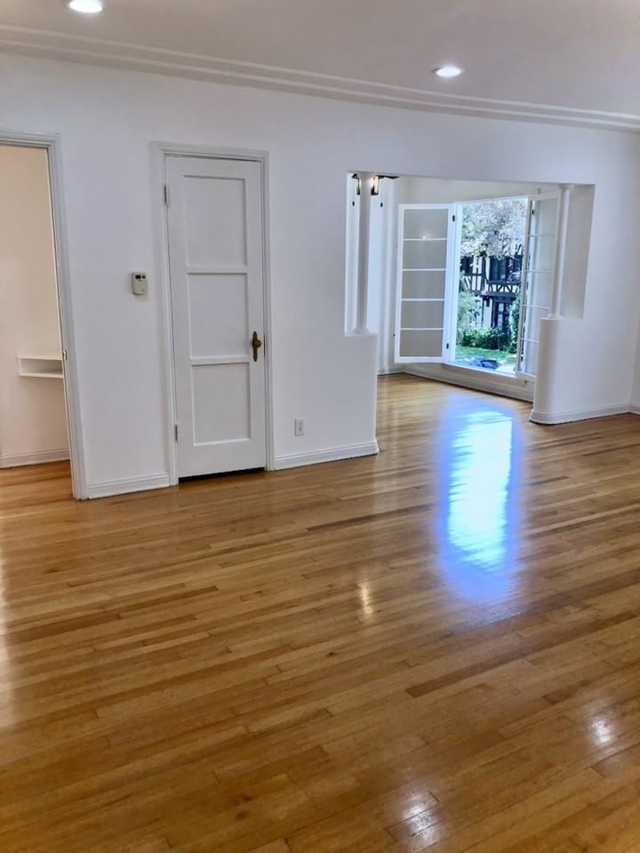 344 N Sycamore Ave - Photo 2 of 27