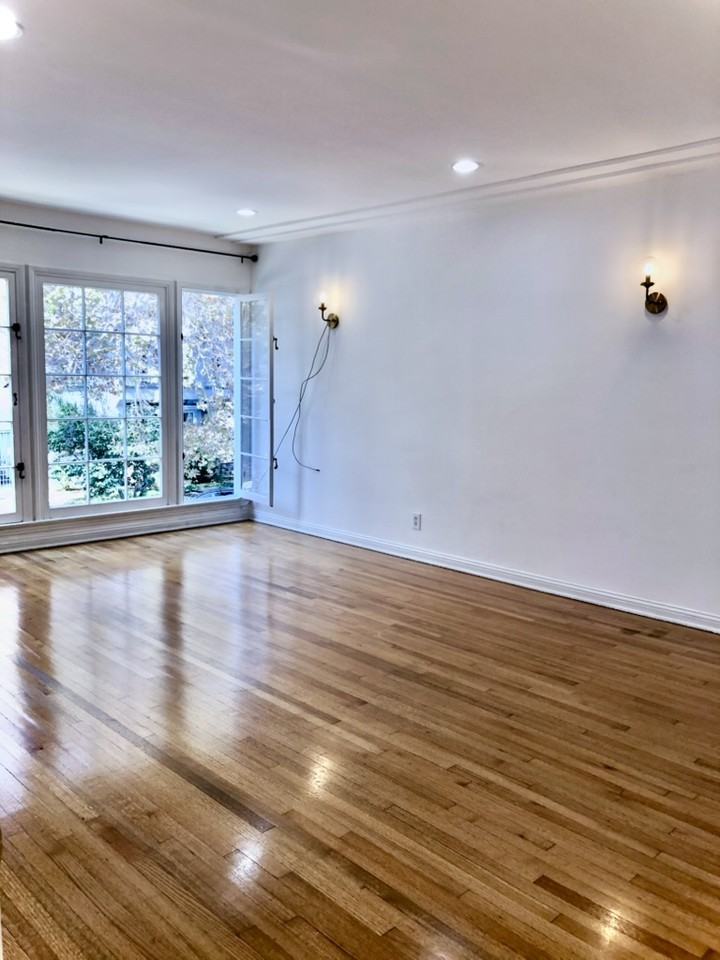 344 N Sycamore Ave - Photo 5 of 27