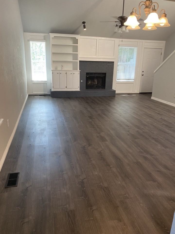 4118 Heritage Place Dr - Photo 3 of 12