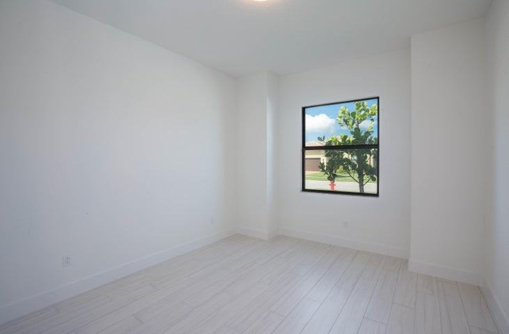 5576 Captiva Lane - Photo 3 of 8